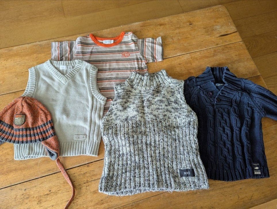 Lot  Mexx-/ikks /weekend à la mer 18 mois
