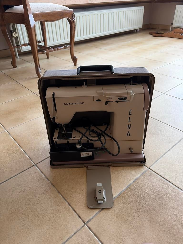 Elna naaimachine, Ophalen