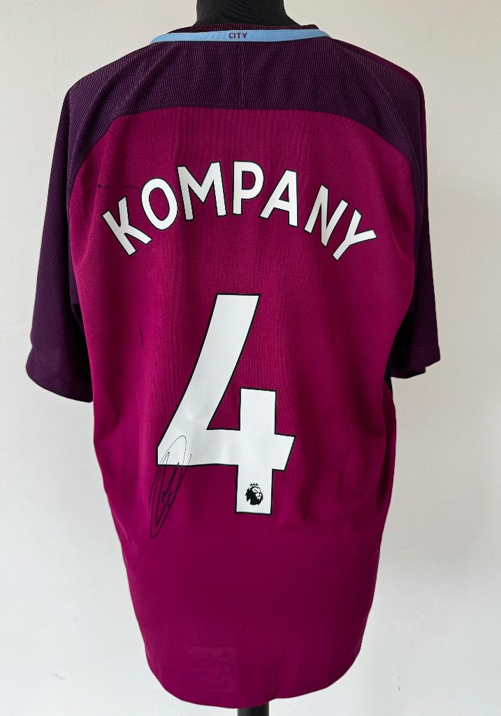 Manchester City 2017 shirt - gesigneerd Kompany, Verzamelen, Sportartikelen en Voetbal, Nieuw, Shirt, Ophalen of Verzenden