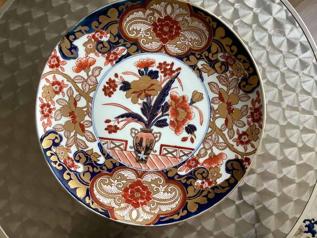 Porselein. Imari Japans porselein., Ophalen