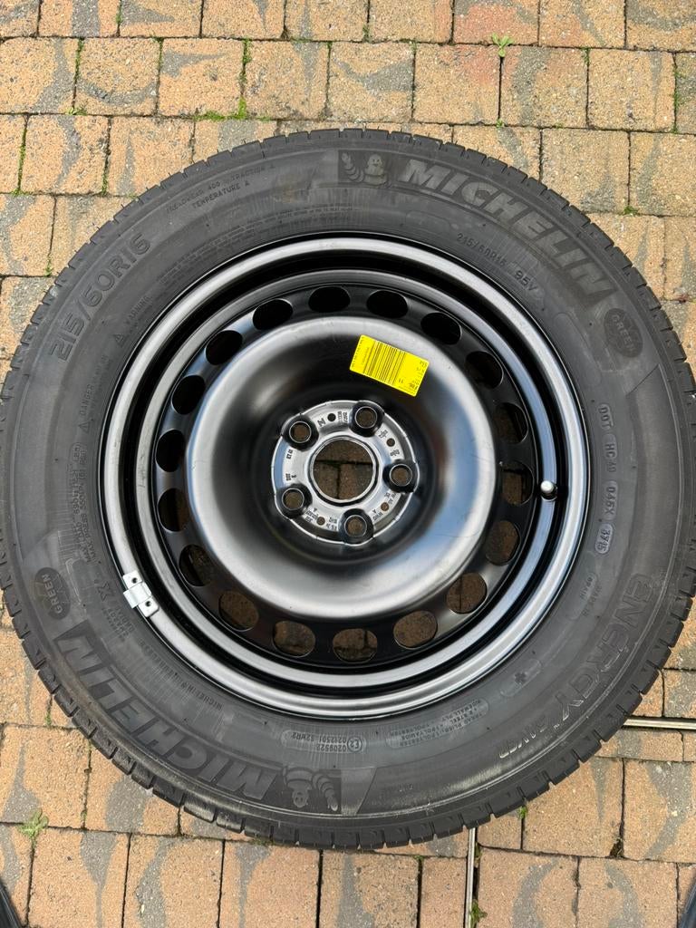 Nieuw Michelin 215/60 R16 reseverwiel met band, Ophalen, Zo goed als nieuw