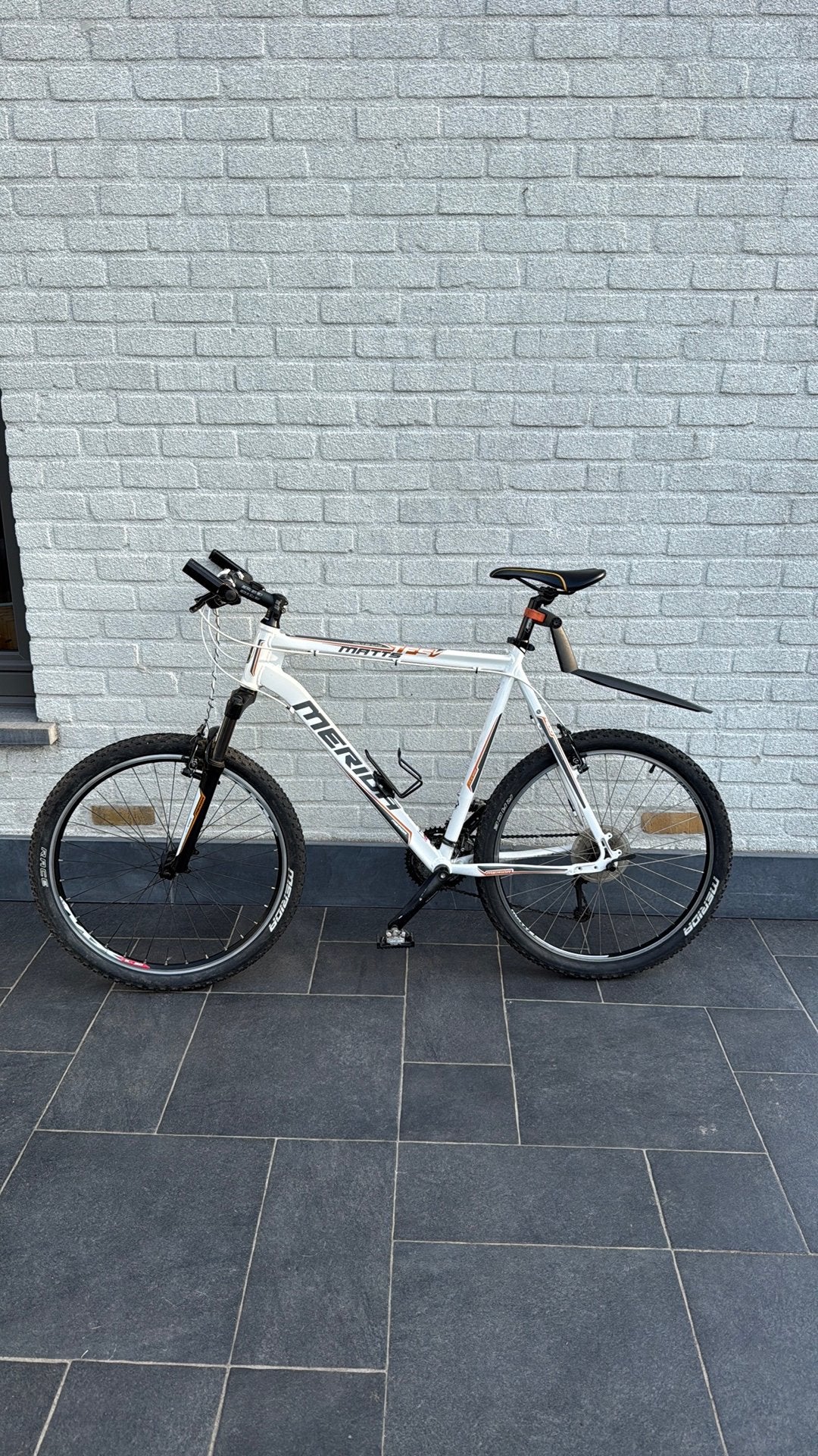 Merida mountenbike, Gebruikt, Velgrem, 15 tot 20 versnellingen, Ophalen