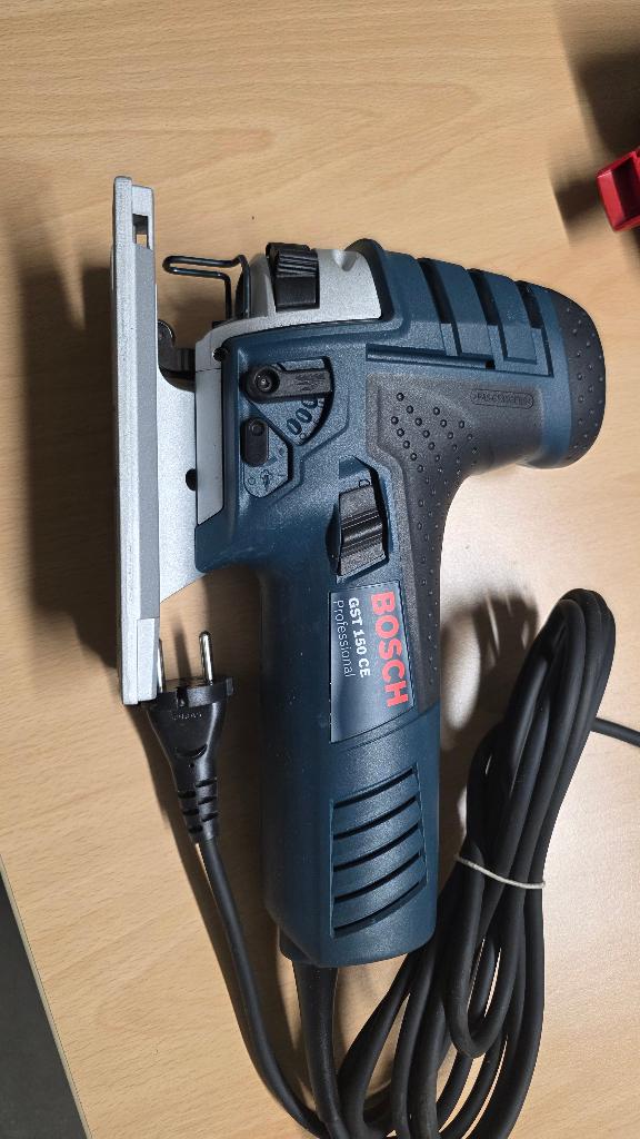 Bosch decoupeerzaag professional GST 150 CE, Doe-het-zelf en Bouw, Gereedschap | Zaagmachines, Ophalen, Nieuw, 600 tot 1200 watt