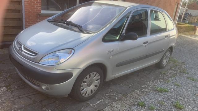 Citroen  xsara picasso, Autos, Citroën, Argent ou Gris, Achat, Attache-remorque, Boîte manuelle