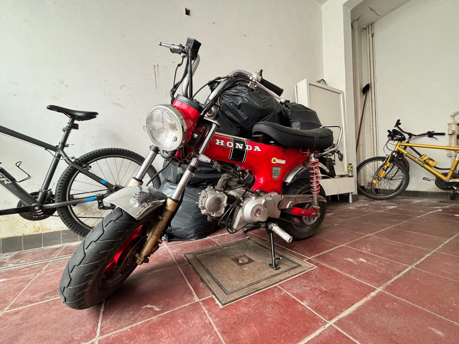 Honda dax skyteam, Vélos & Vélomoteurs, Cyclomoteurs | Honda, Utilisé, Autres modèles, Classe B (45 km/h), Enlèvement