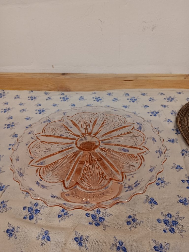 plat à gateau en verre moulé VSL luxval ?, Enlèvement ou Envoi