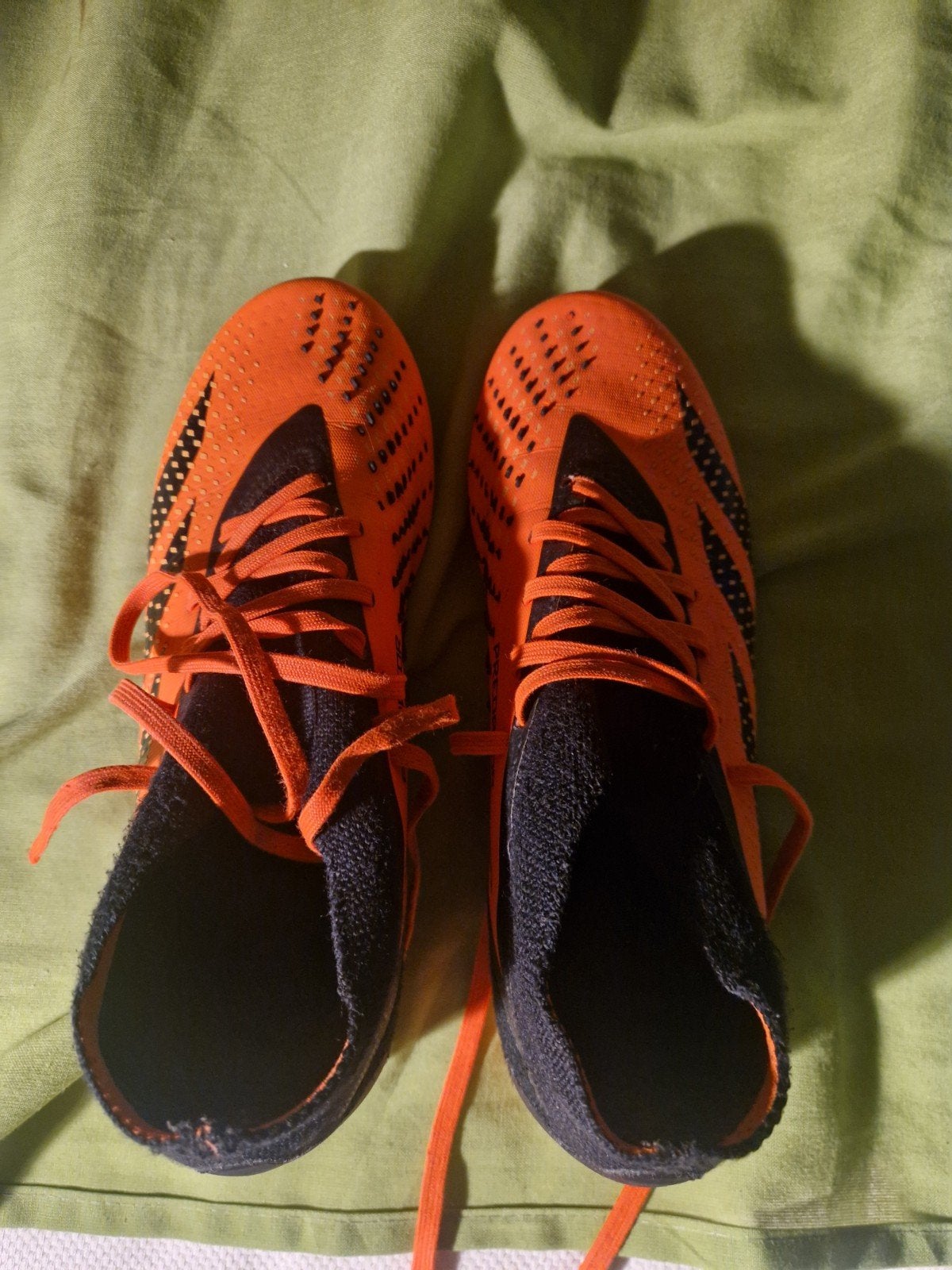 voetbalschoenen maat 40,5.   10 euro, Sport en Fitness, Ophalen, Gebruikt, Schoenen