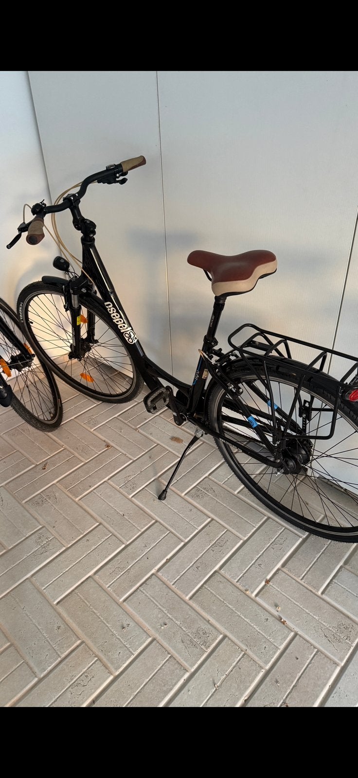 2 dames fietsen zwart, Fietsen en Brommers, Fietsen | Dames | Omafietsen, Zo goed als nieuw, Ophalen