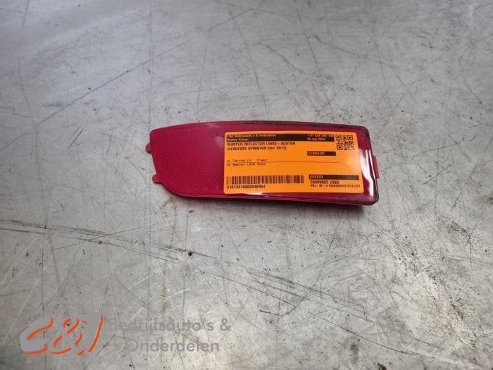Bumper reflector links-achter van een Mercedes Sprinter, Gebruikt, -, Ophalen of Verzenden, -
