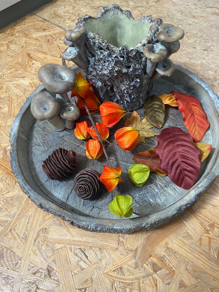 Halloween/Herfst decoratie - schotel, Huis en Inrichting, Decoratieobject, Steen/keramiek, Ophalen of Verzenden, Zo goed als nieuw