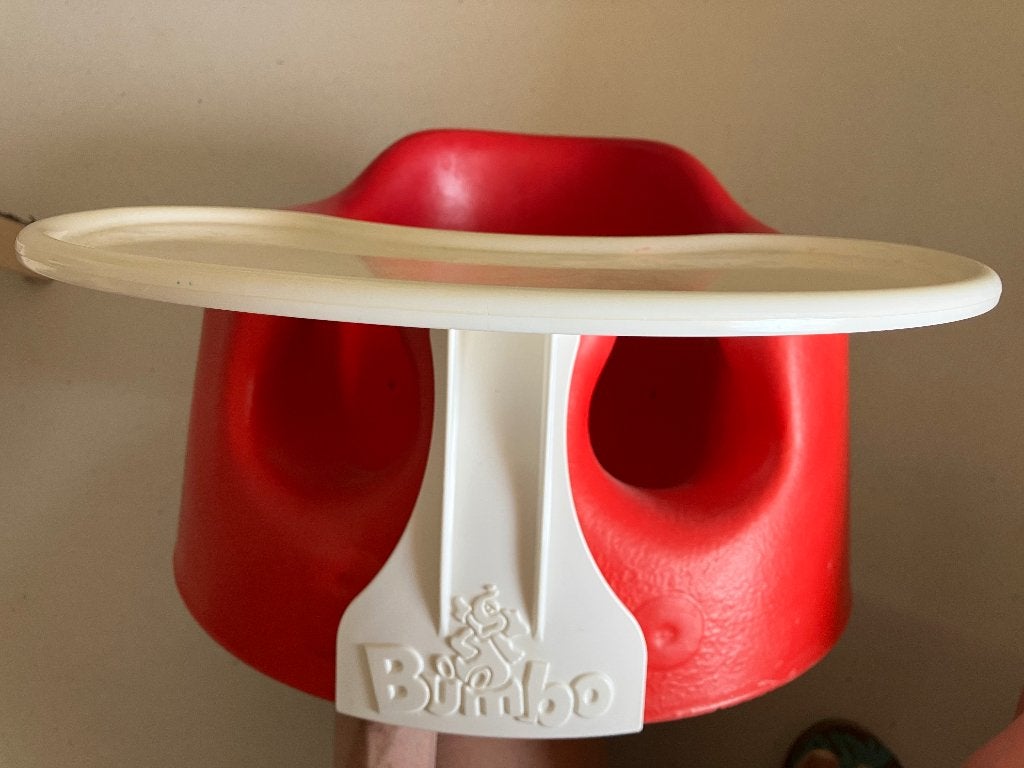 Bumbo zitje met tafeltje, Enlèvement