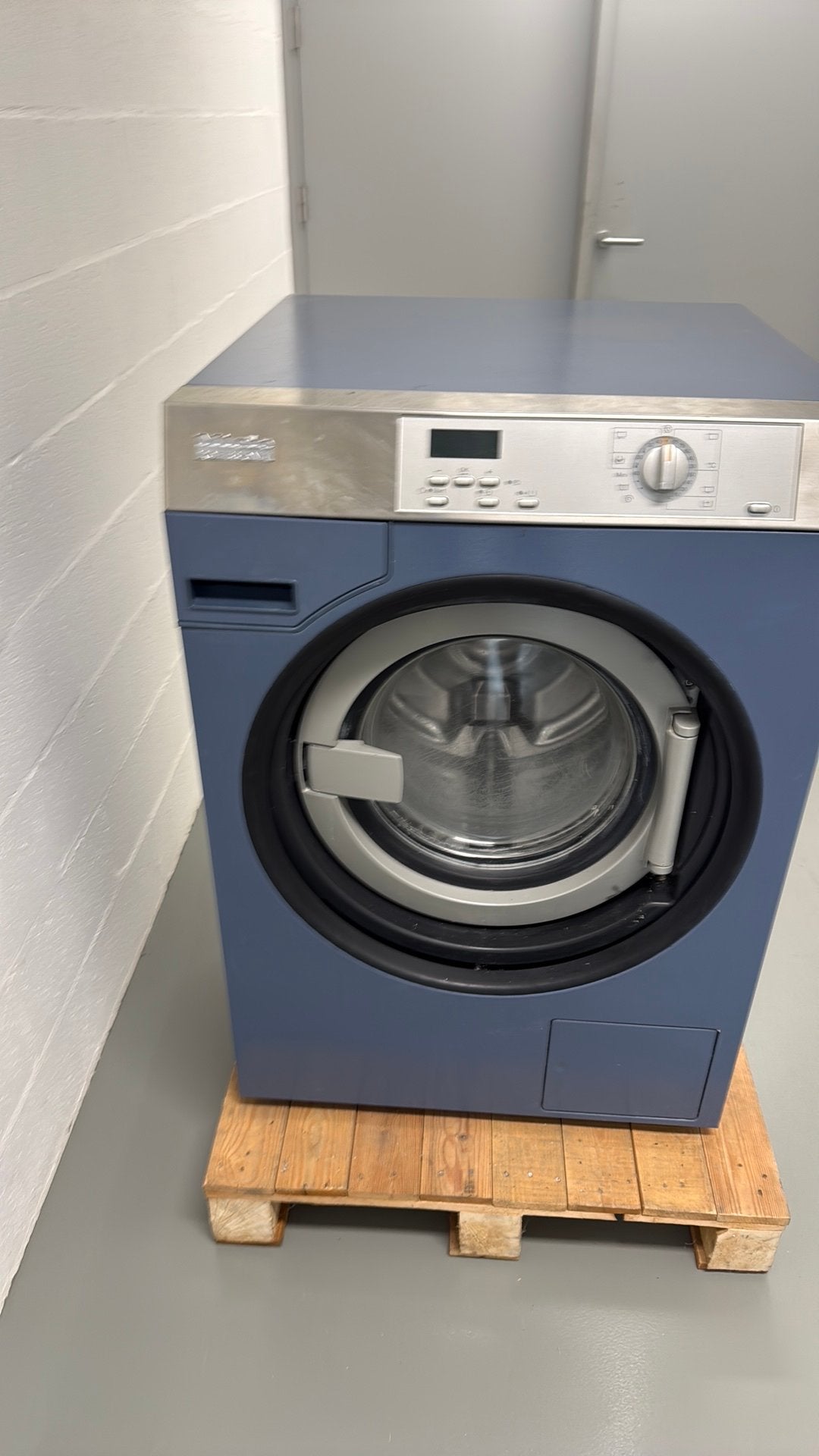 Miele proffesionele wasmachine PW5082 LP, Elektronische apparatuur, Ophalen, Zo goed als nieuw