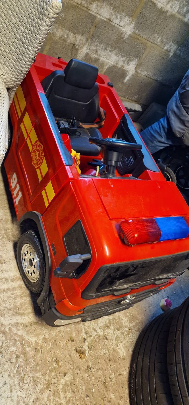 Camion pompiers électrique, Enlèvement, Comme neuf