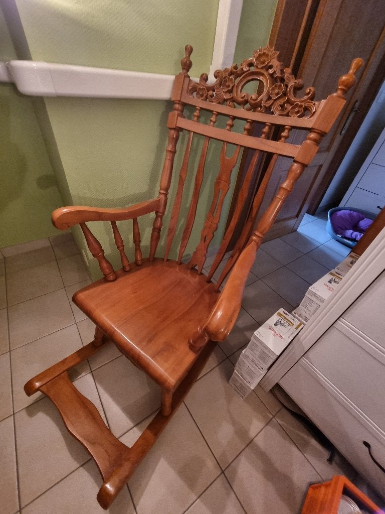 Fauteuil bascule, Enlèvement, Utilisé, Bois