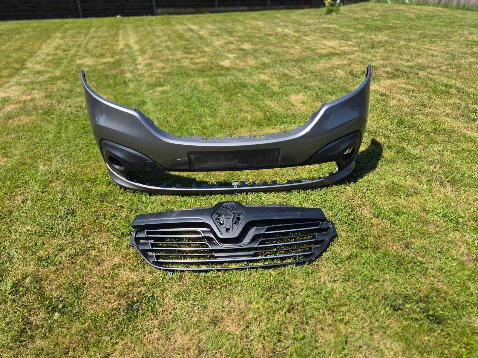 Voorbumper renault trafic, Enlèvement, Renault