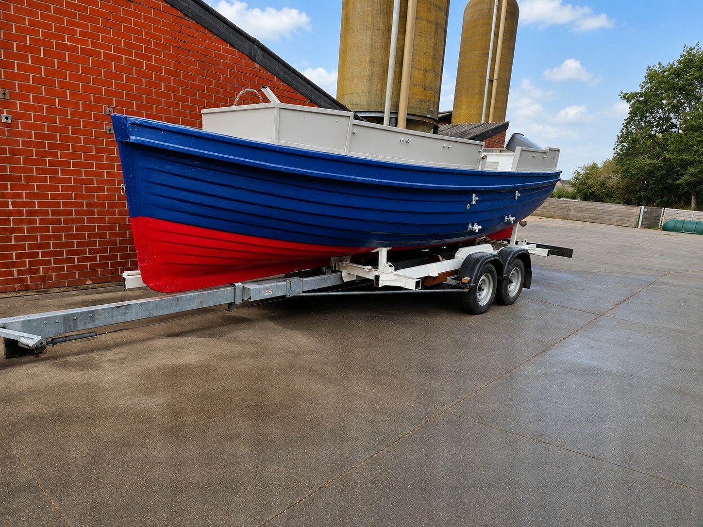 houten sloep en trailer  mag ook los verkocht worden, Watersport en Boten, Ophalen, Trailer