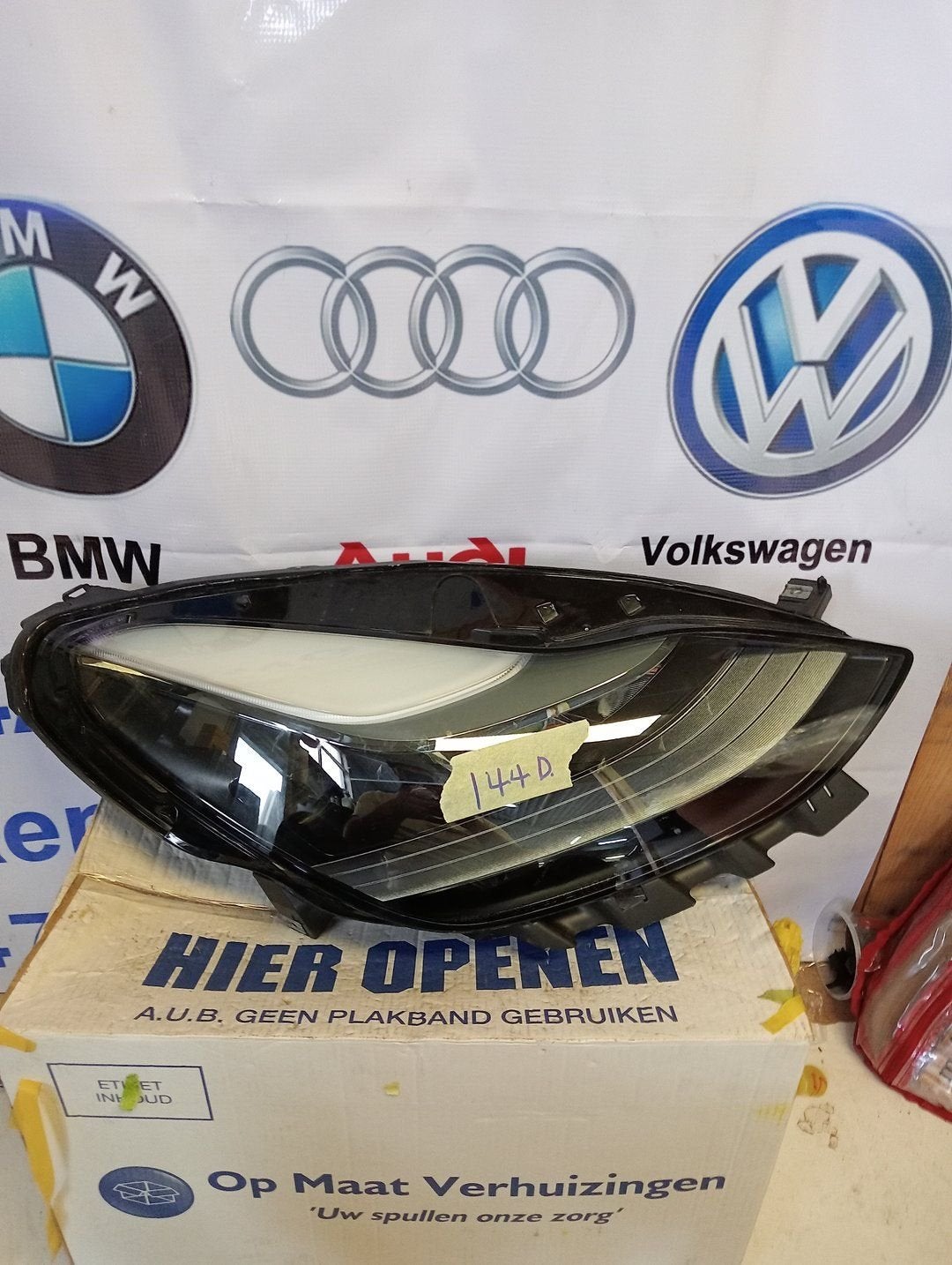 Koplamp Tesla Model 3Y Projector Matrix 151495300D Rechts, Gebruikt, -, Overige automerken, -
