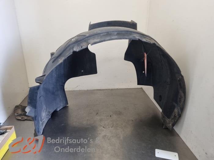 Passage de roue d'un Volkswagen Crafter, Volkswagen, -, 3 mois de garantie, Utilisé