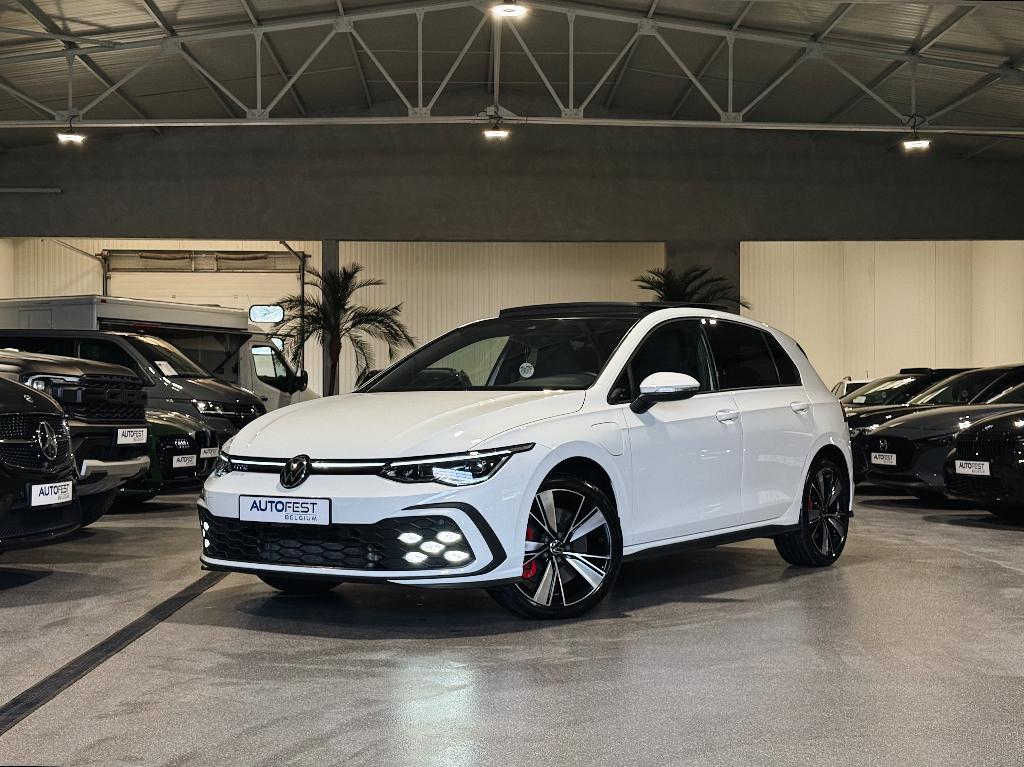 Volkswagen Golf VIII GTE Plug-in hybride - Garantie, Auto's, Navigatiesysteem, Wit, 5 zetels, 5 deurs