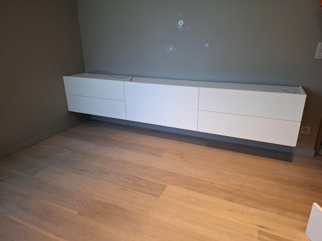 Wandmeubel en 2 nachtkastjes, Enlèvement