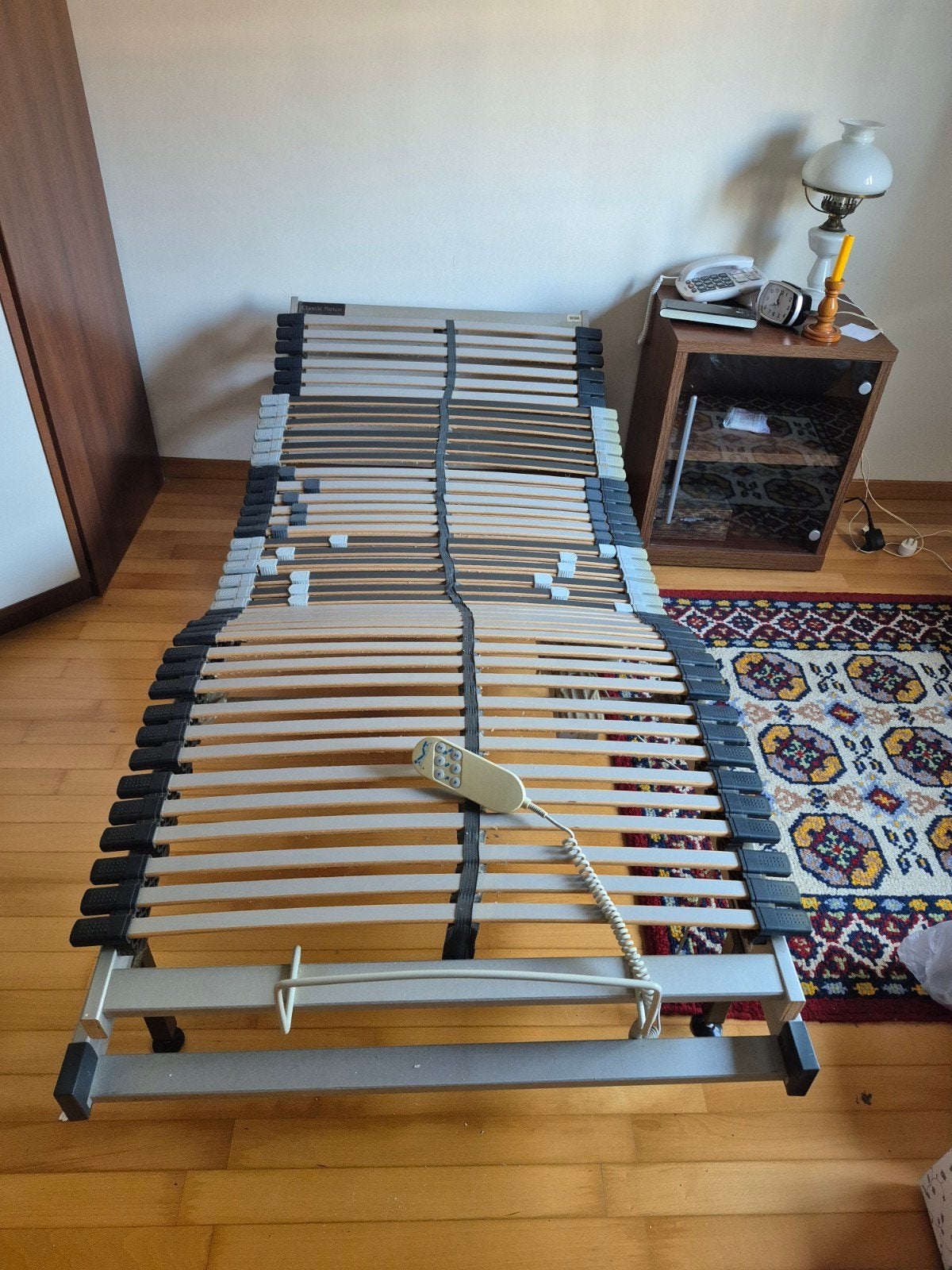 Bed elektrisch instelbaar, Maison & Meubles, Chambre à coucher | Matelas & Sommiers, Enlèvement, Utilisé, Une personne, Sommier