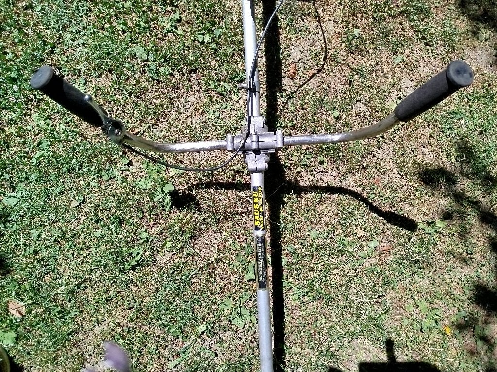 a vendre à la pièce ou en lot/ tondeuse/débroussailleuse, Kawasaki, 30 à 50 cm, Enlèvement, Utilisé