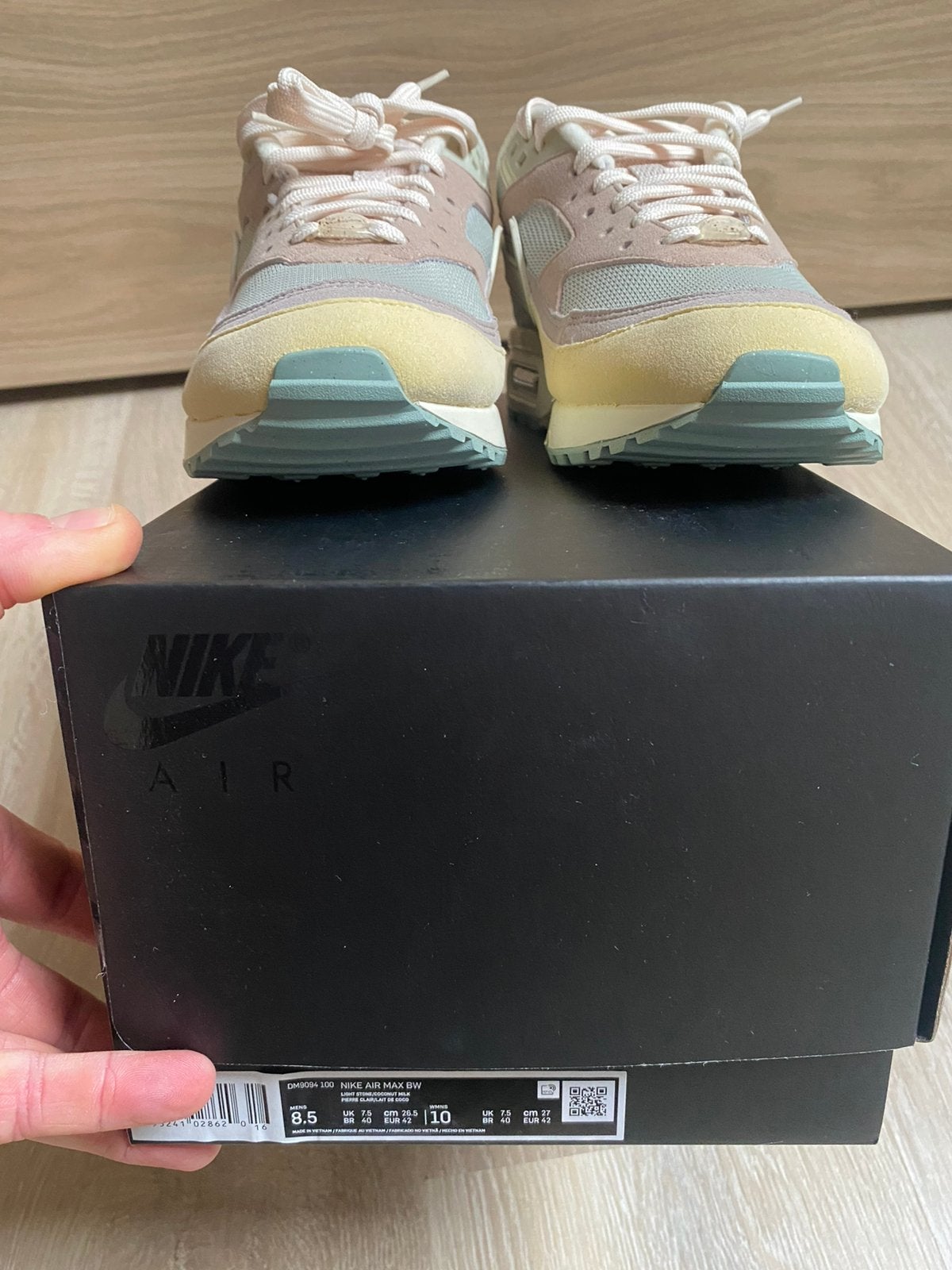 Nike Air Max BW Light Stone neuve dans sa boîte taille 42, Enlèvement, Neuf, Baskets