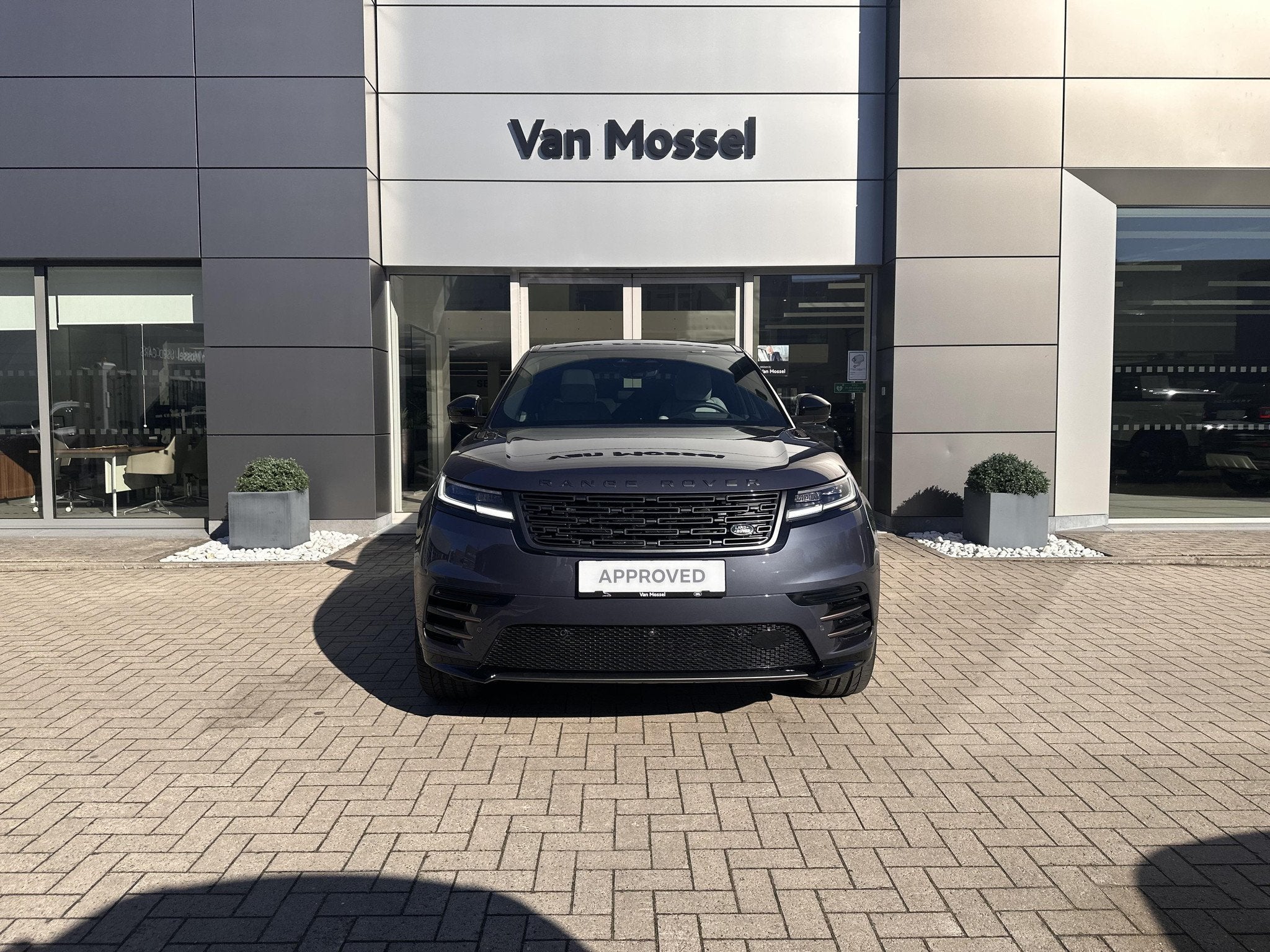 Land Rover Range Rover Velar P400e Dynamic SE AWD, Autos, Cuir, Achat, 42 g/km, Euro 6