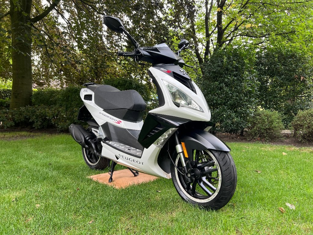 Peugeot Speedfight 3 ICE BLADE snorscooter. 25m/h. A KLASSE, Fietsen en Brommers, Scooters | Peugeot, Ophalen, Klasse A (25 km/u)