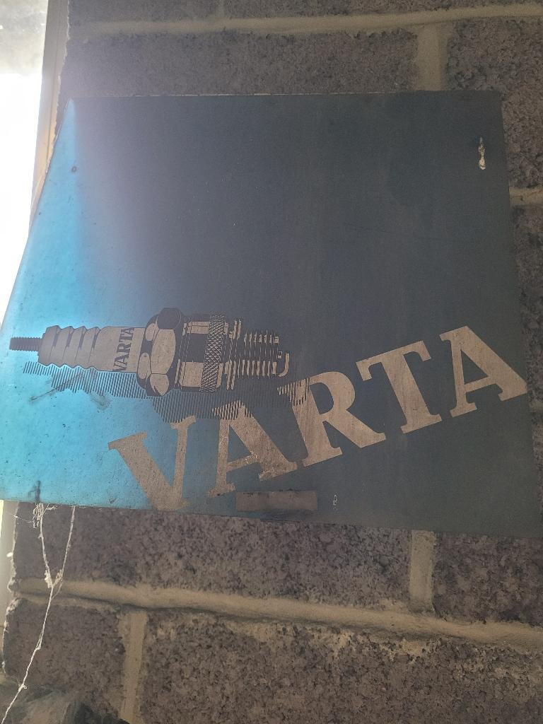 VARTA reclamekast met kluisjes Rare Automobilia (NOS), Ophalen, Gebruikt, Reclamebord