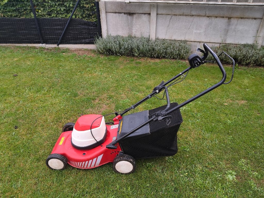 Elektrisch grasmachine (zelftrekker), Tuin en Terras, Ophalen, Cirkelmaaier, Gebruikt, Opvangzak