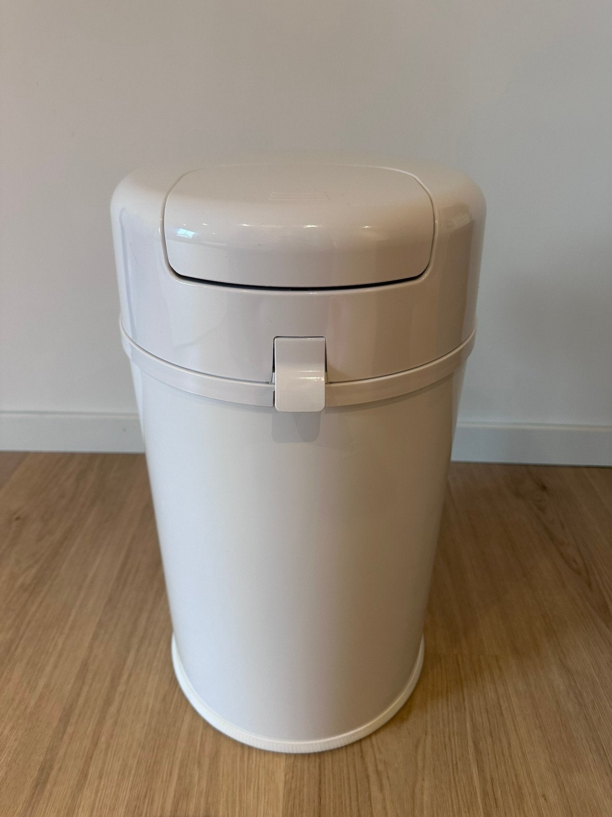Seau à couches, Maison & Meubles, Accessoires pour la Maison | Poubelles, Comme neuf, 50 à 75 cm, Enlèvement
