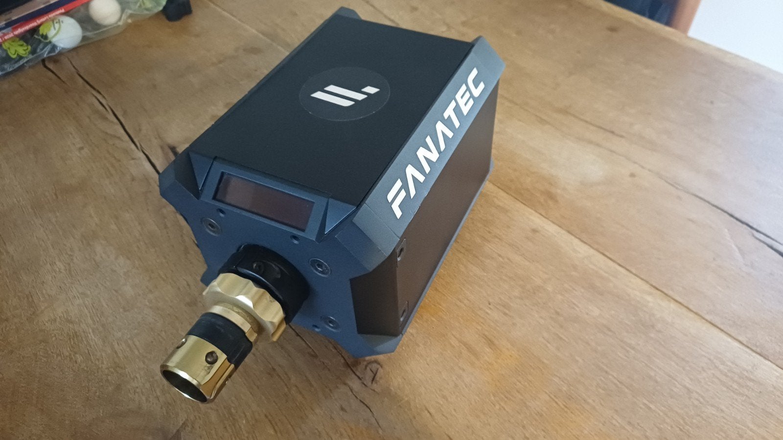 Fanatec DD1 + Clubsport Formula V2, Enlèvement