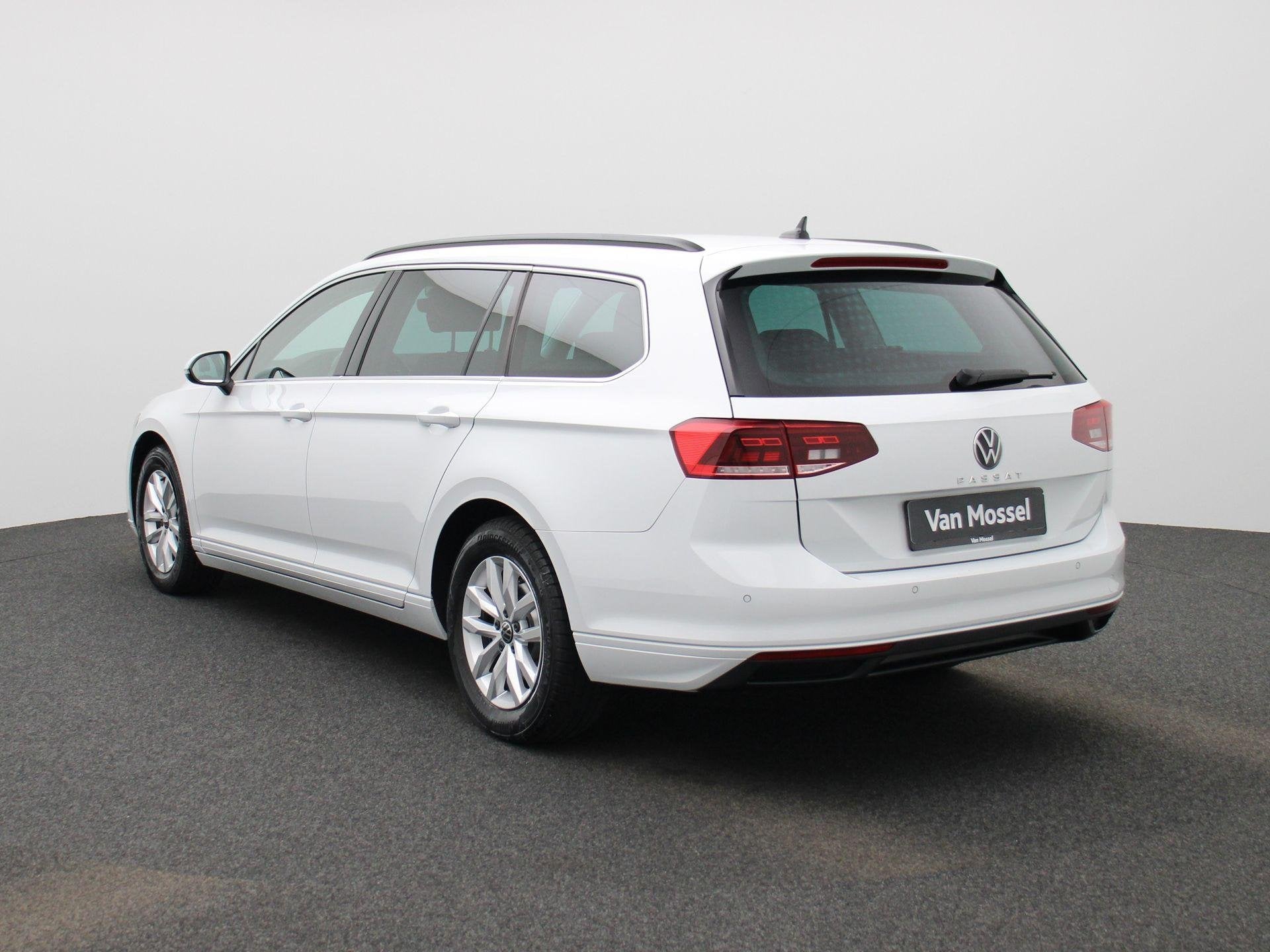 Volkswagen Passat 2.0 TDI SCR DSG Variant LED | NAVI | Adapt, Stof, Gebruikt, 4 cilinders, 2000 kg