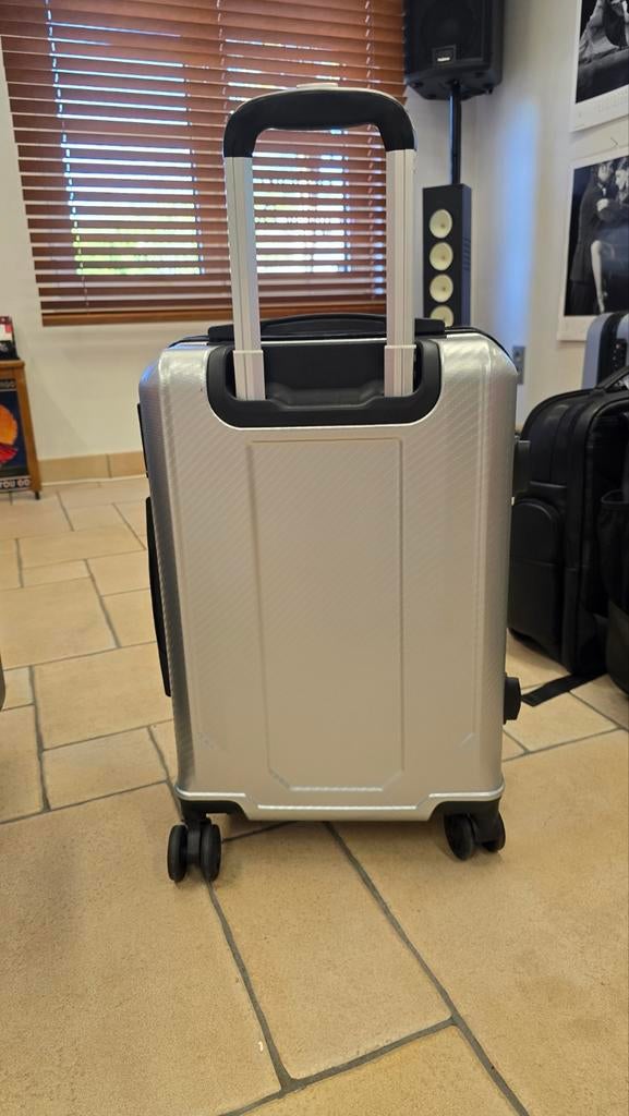 NOUVEAU CHARIOT DE VOYAGE 55x55x22 cm, Bijoux, Sacs & Beauté, Valises, Enlèvement