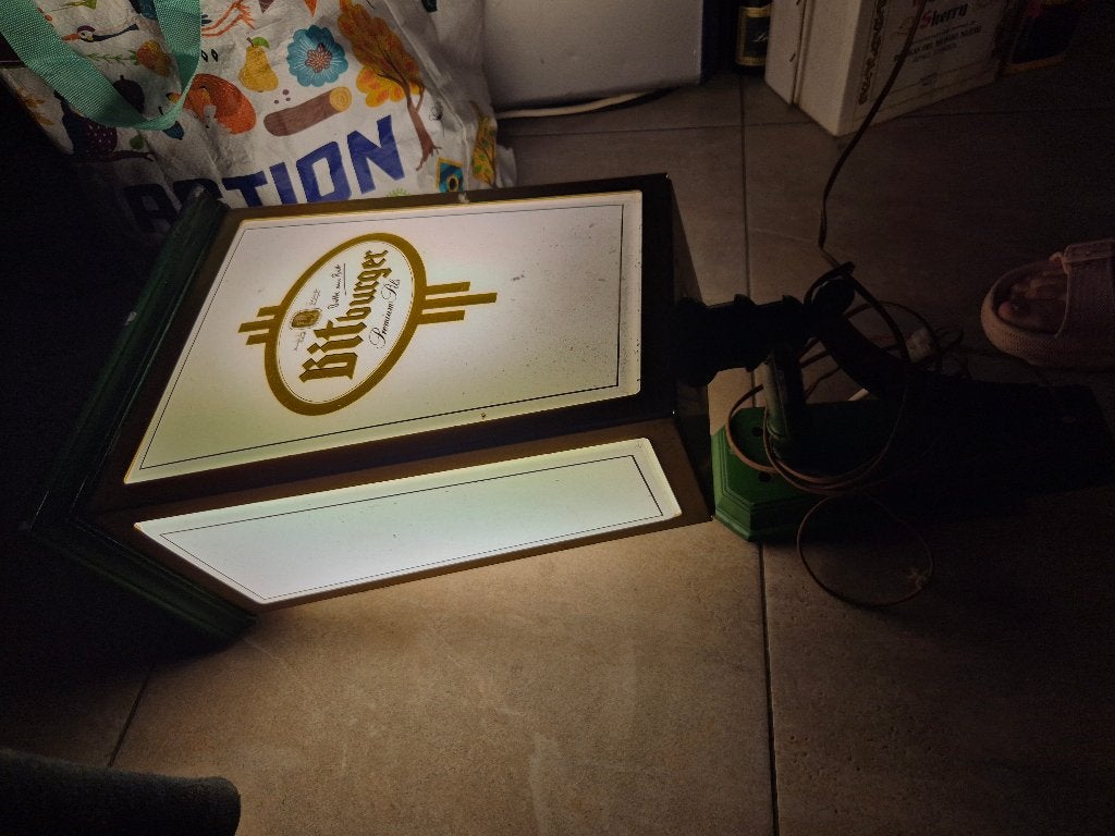 2 Bitburger vitange lampen, Verzamelen, Biermerken, Ophalen of Verzenden, Gebruikt, Overige typen, Overige merken