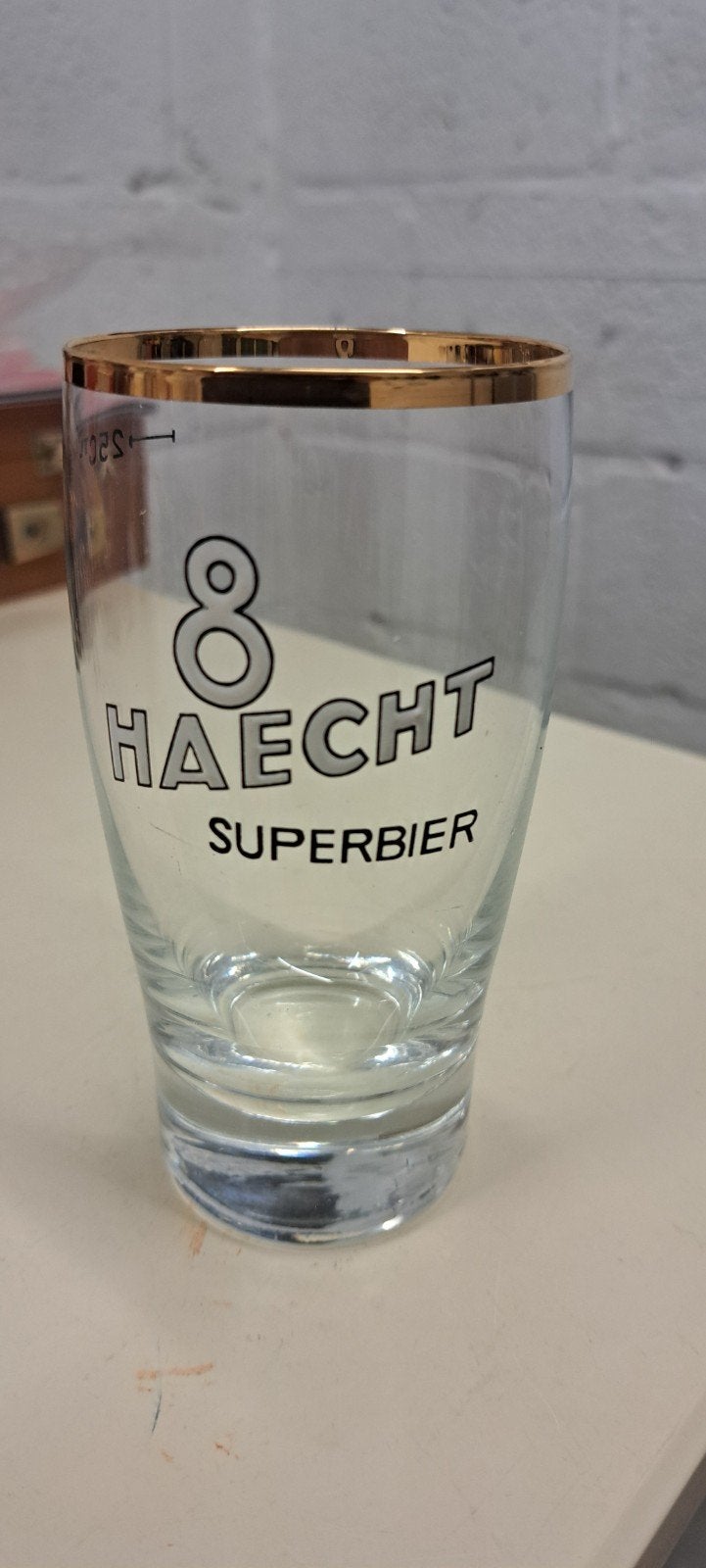 8 haecht superbier  emaille glas 25 cl, Verzamelen, Ophalen of Verzenden, Zo goed als nieuw, Bierglas