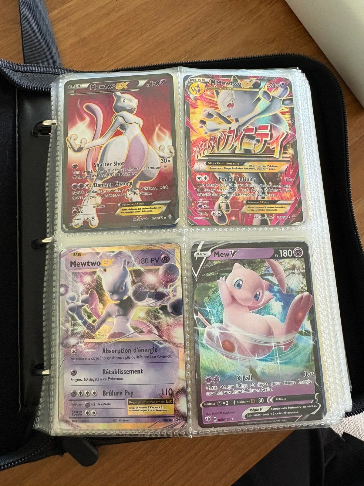 2 books filled with pokemon cards, Hobby en Vrije tijd, Verzamelkaartspellen | Overige, Ophalen of Verzenden, Gebruikt, Boek of Catalogus