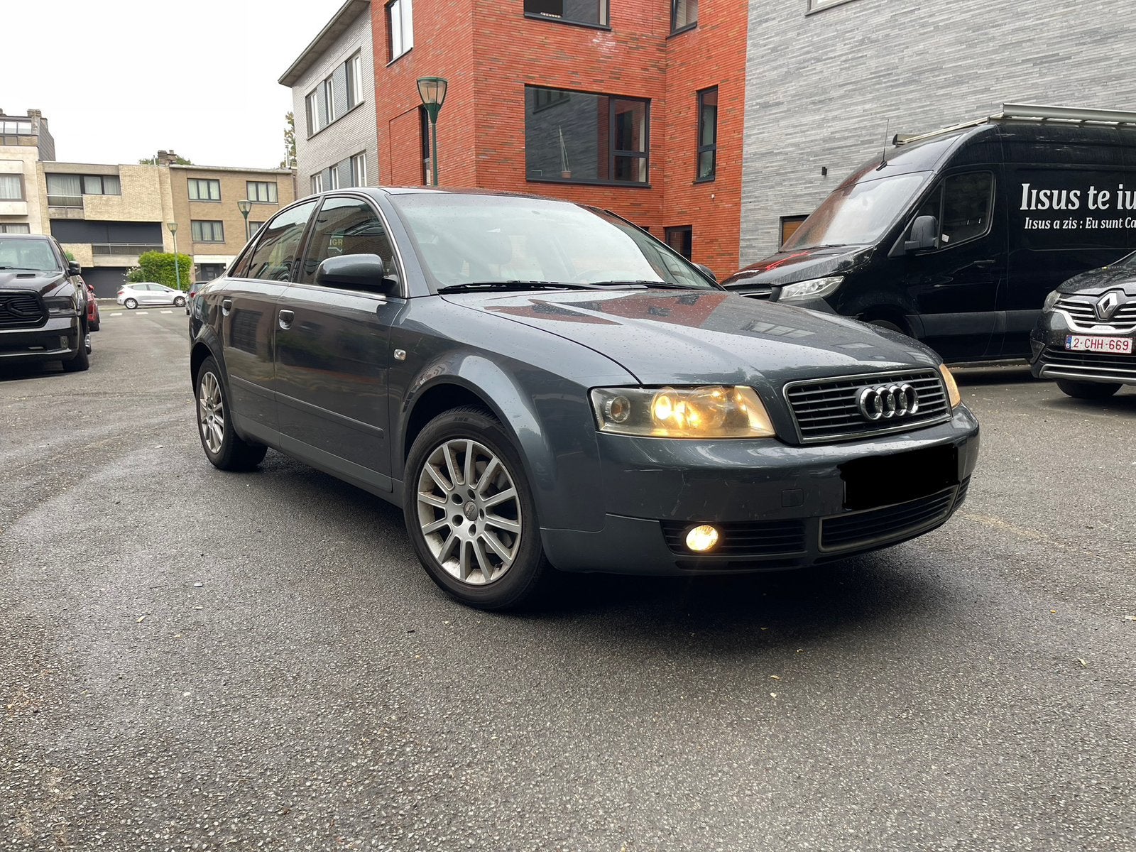 Audi a4 b6 2.0 essence TFSI euro4, Argent ou Gris, Achat, A4, Alarme