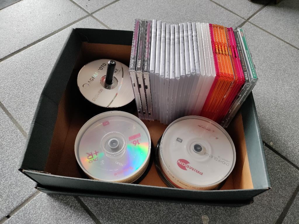 nieuwe lege DVD's en hoesjes., Computers en Software, Ophalen of Verzenden, Nieuw, Dvd, Herschrijfbaar