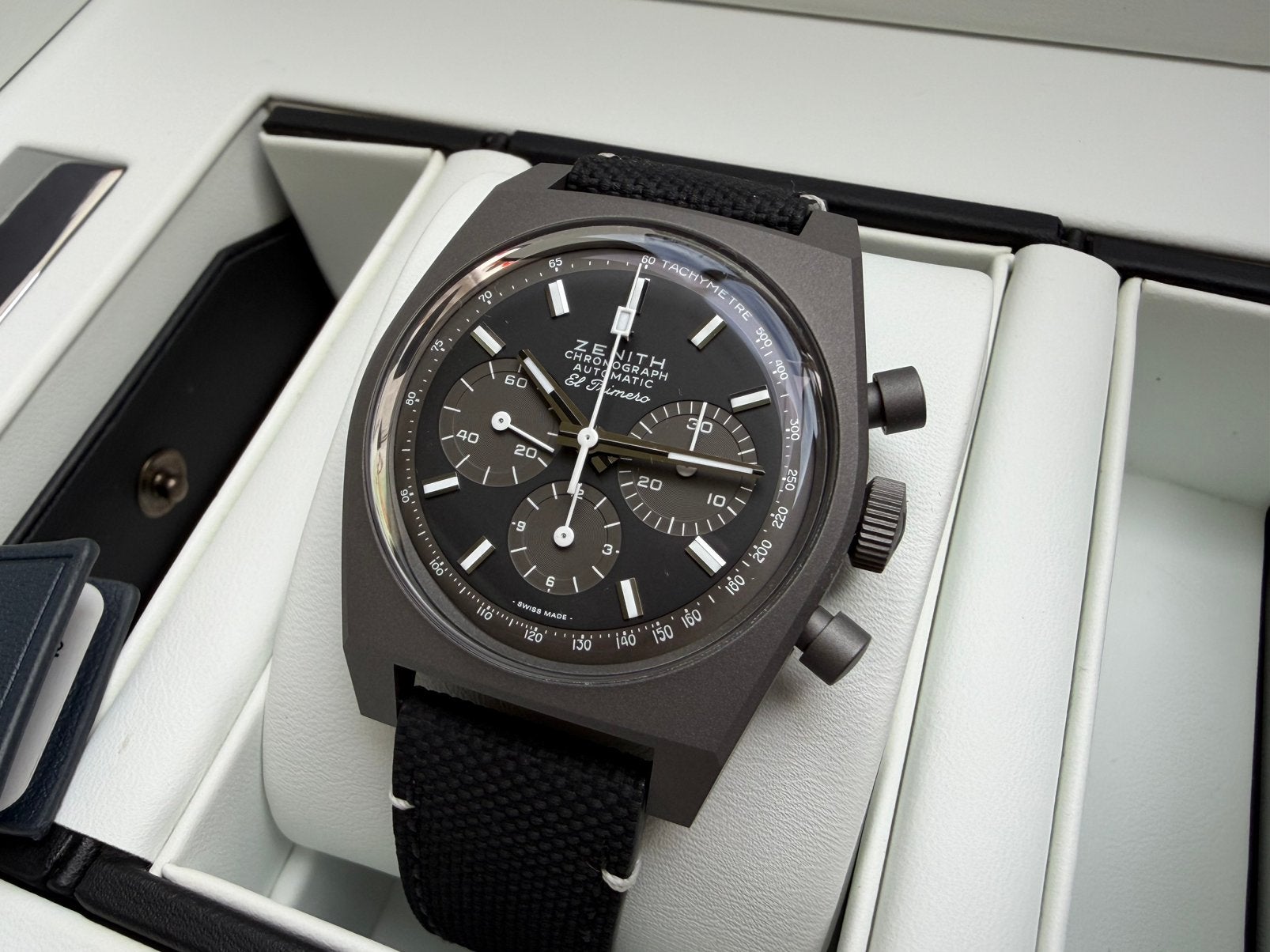Nieuw Zenith El Primero Chronomaster Revival Shadow, Enlèvement ou Envoi, Neuf