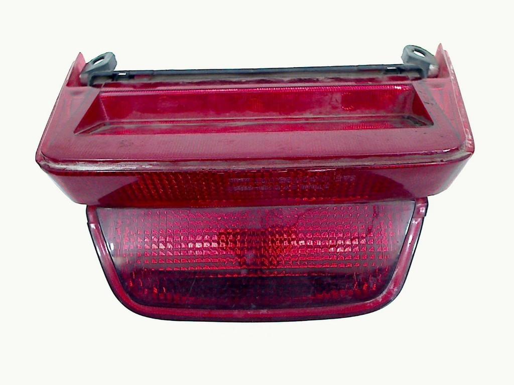 FEU ARRIÈRE VFR 750 F 1986-1989 (VFR750F RC24) (040-8887), Motos, Pièces | Honda, Dhr. S. di Majo, Utilisé, Info@cama-motorparts.nl