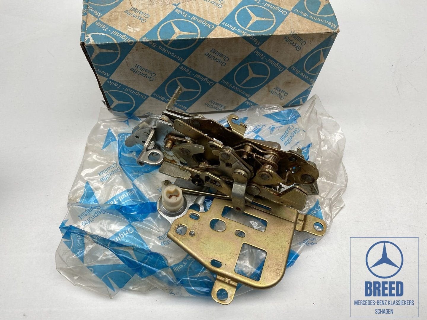 NOS slotmechaniek achterklep voor Mercedes-Benz W124 T-Model, Neuf, -, -, Enlèvement ou Envoi