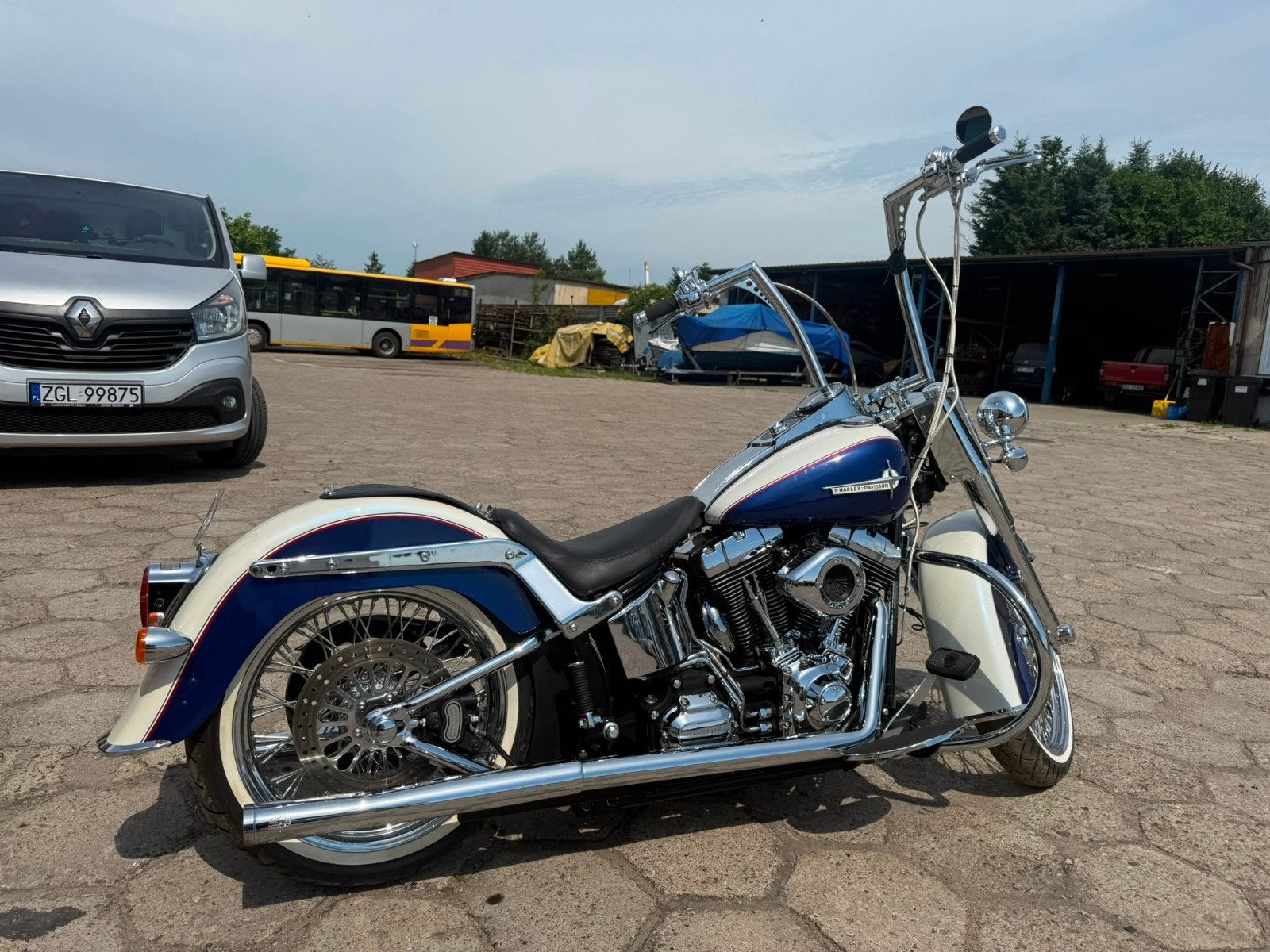 Harley-Davidson Softail Deluxe ABS 2011 style mexicain, Enlèvement