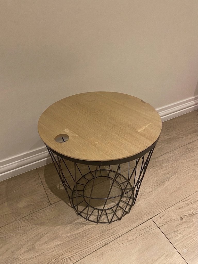 Mooie bijzettafel met opbergruimte, Ophalen, Zo goed als nieuw