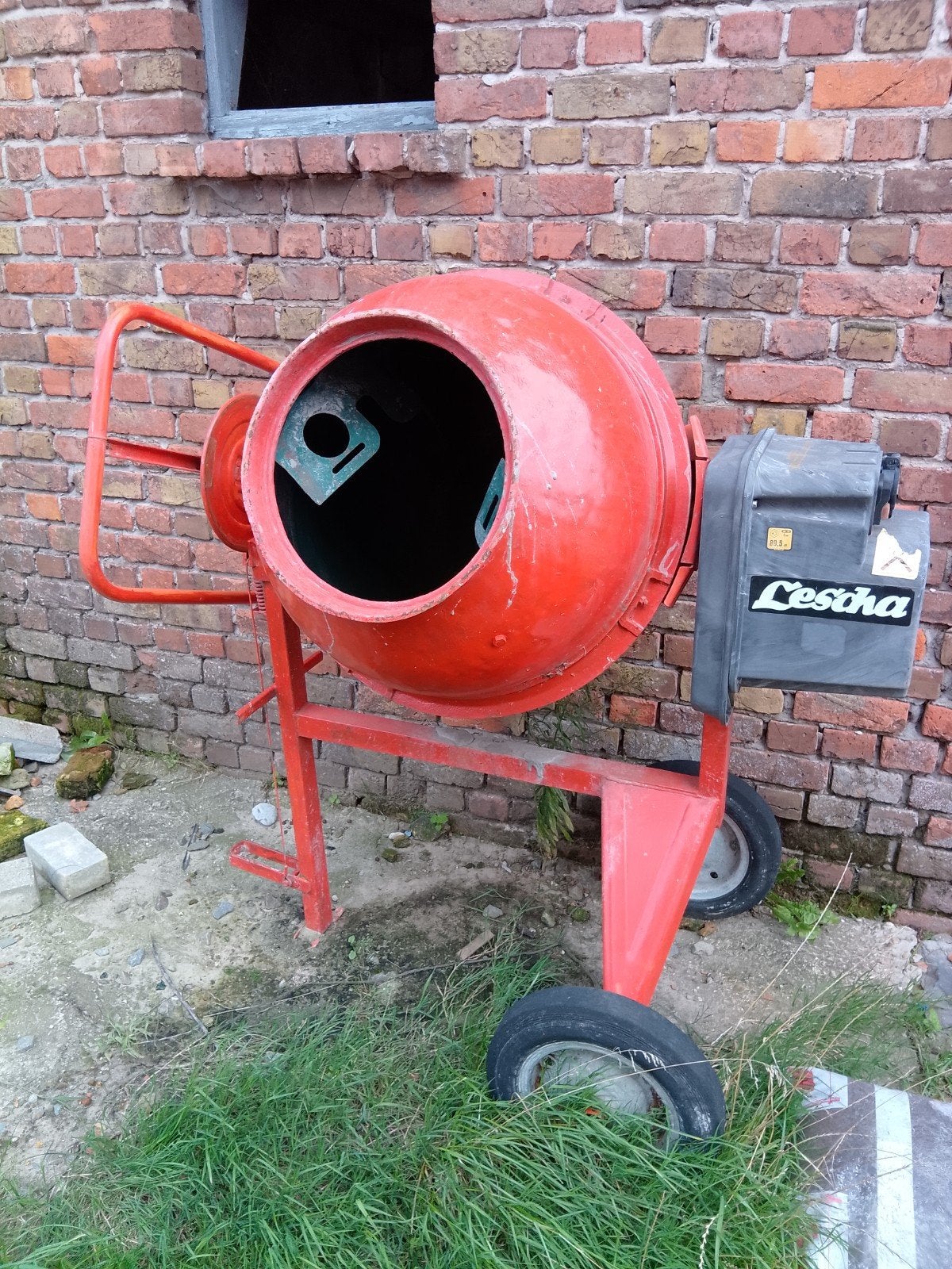 Betonmolen lescha, Doe-het-zelf en Bouw, Ophalen