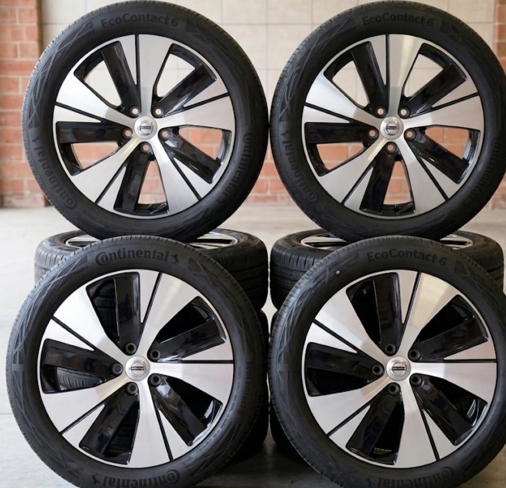4 Volvo originele xc40 xc 40 velgen en zomer banden, Auto-onderdelen, Banden en Velgen, Ophalen