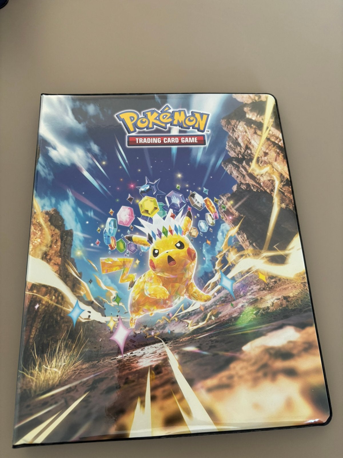 Pokemon kaarten/ map en doos, Hobby en Vrije tijd, Verzamelkaartspellen | Pokémon, Ophalen, Zo goed als nieuw