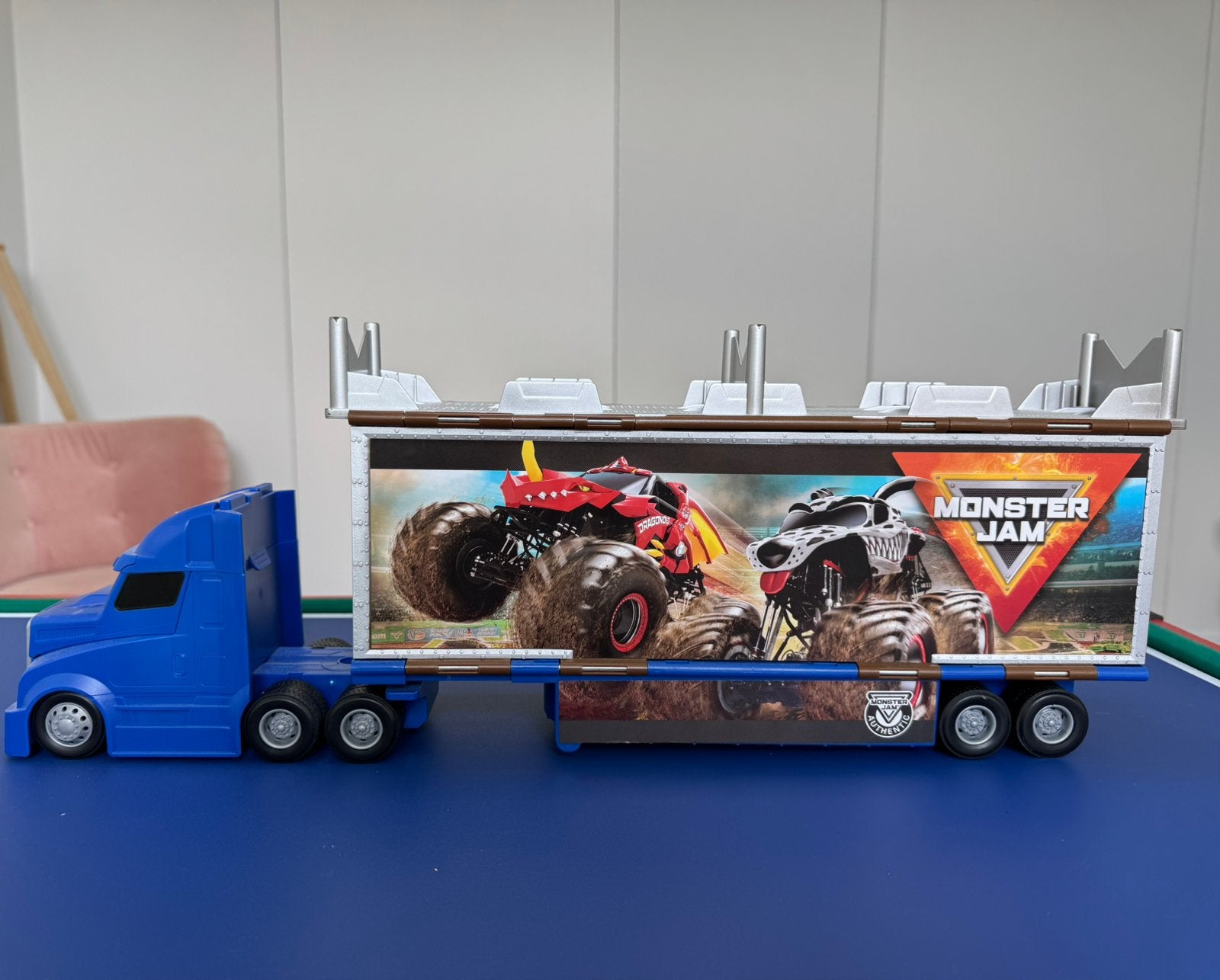 Monster truck -, Hobby en Vrije tijd, Ophalen, Zo goed als nieuw