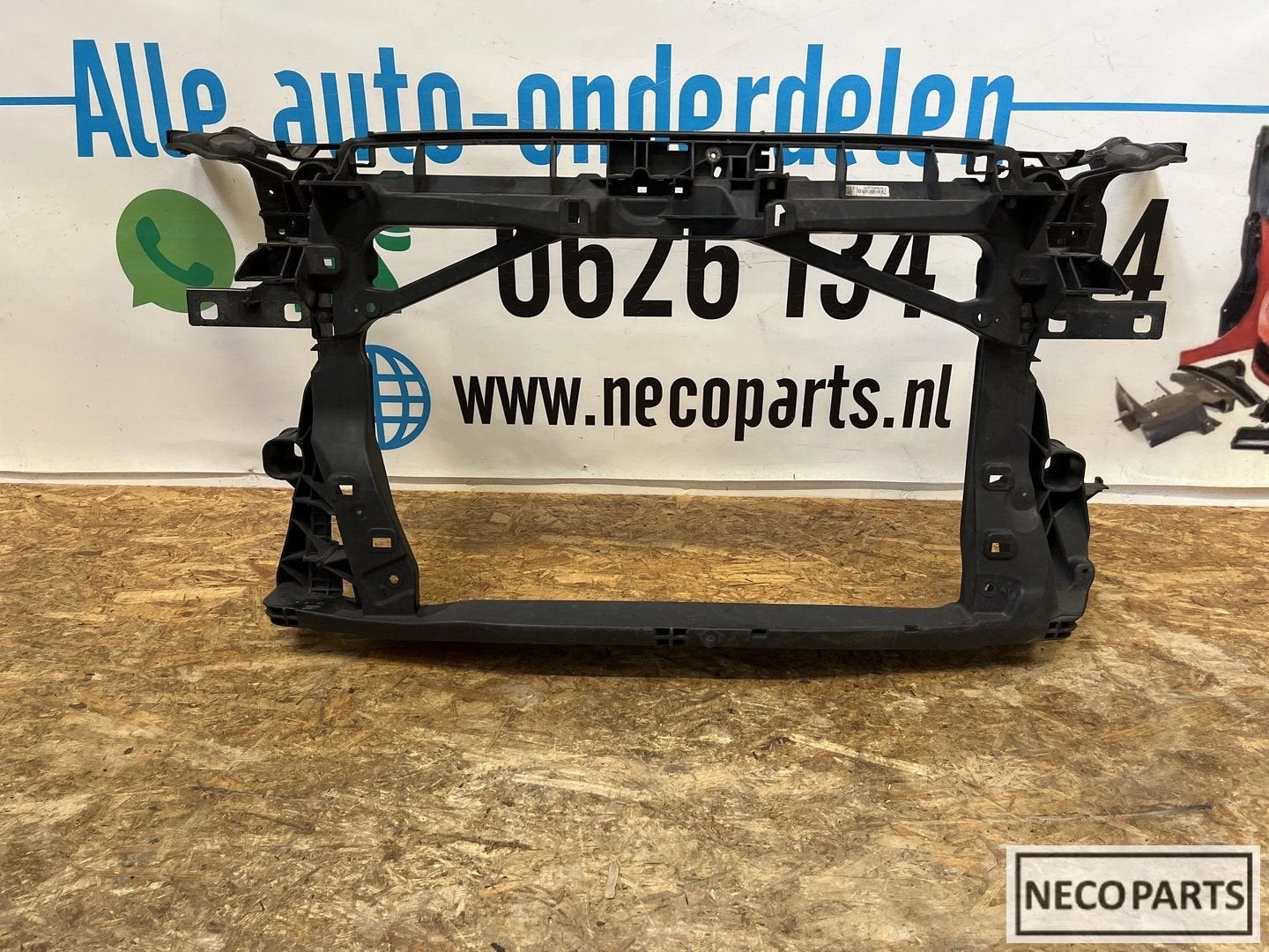 AUDI A3 8V0805588A FRONT VOORFRONT ORGINEEL, Auto-onderdelen, Gebruikt, -, -, Bumper